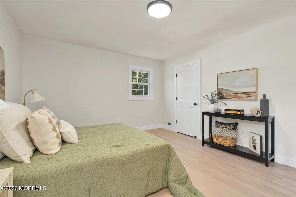 5 Colonial Way Lincroft NJ 07738