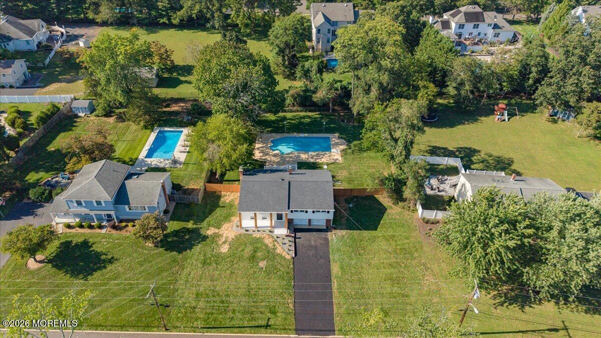 5 Colonial Way Lincroft NJ 07738