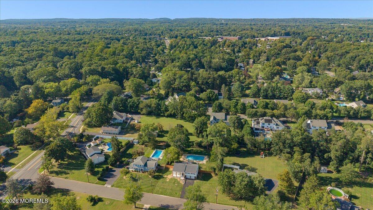 5 Colonial Way Lincroft NJ 07738