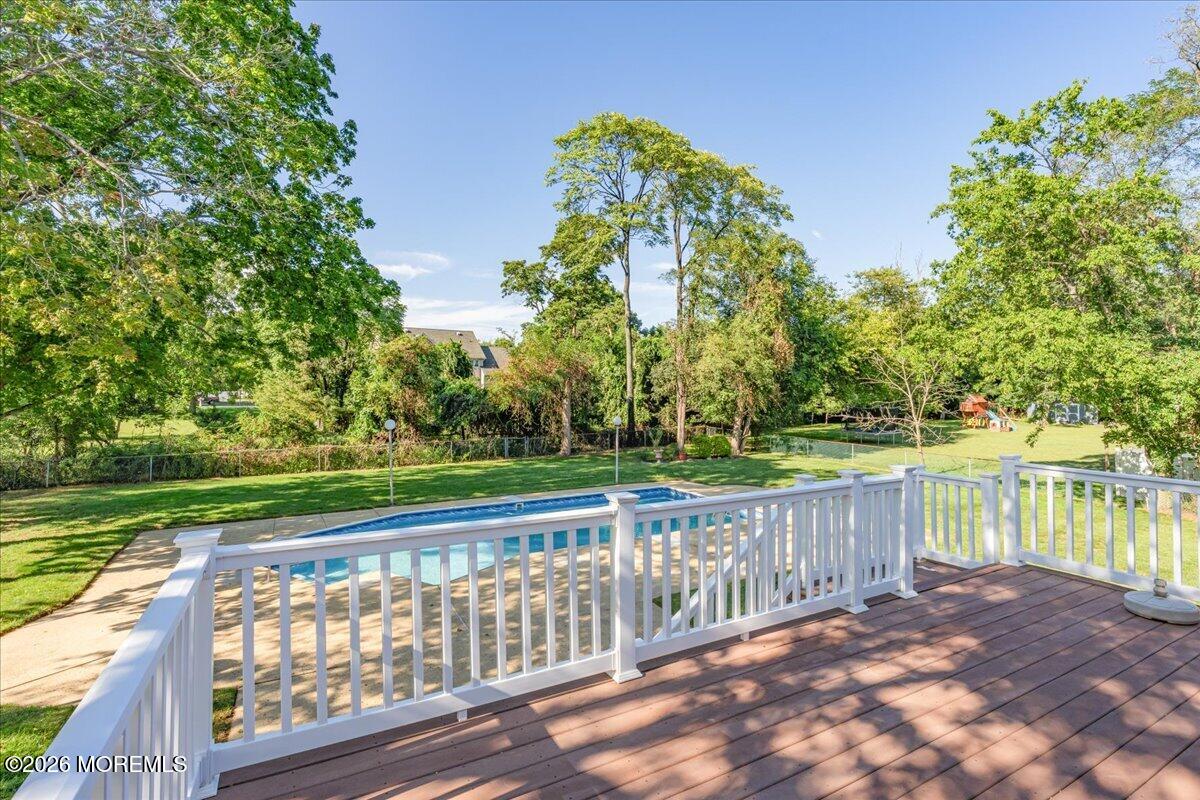 5 Colonial Way Lincroft NJ 07738