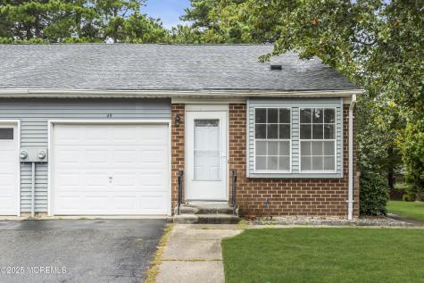 4B Pembroke Lane Whiting NJ 08759