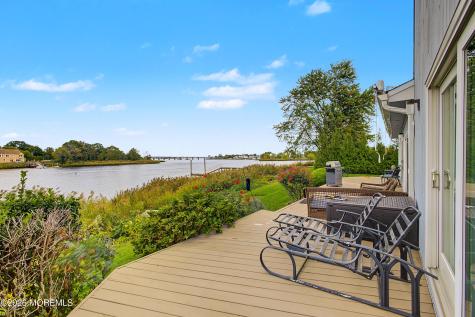 7 Leeward Court Oceanport NJ 07757