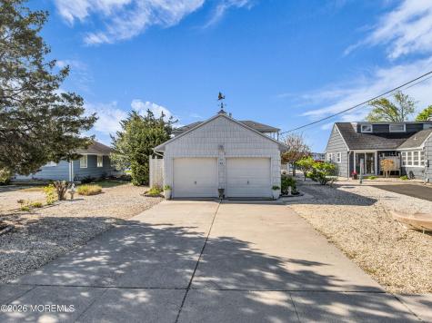 22 Dickman Drive Lavallette NJ 08735