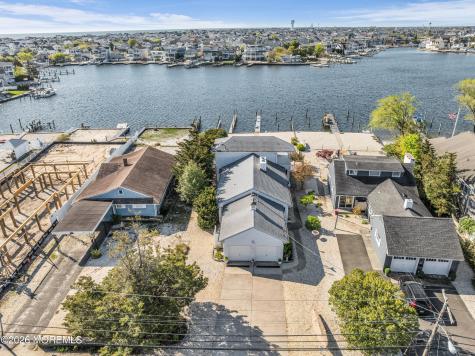 22 Dickman Drive Lavallette NJ 08735