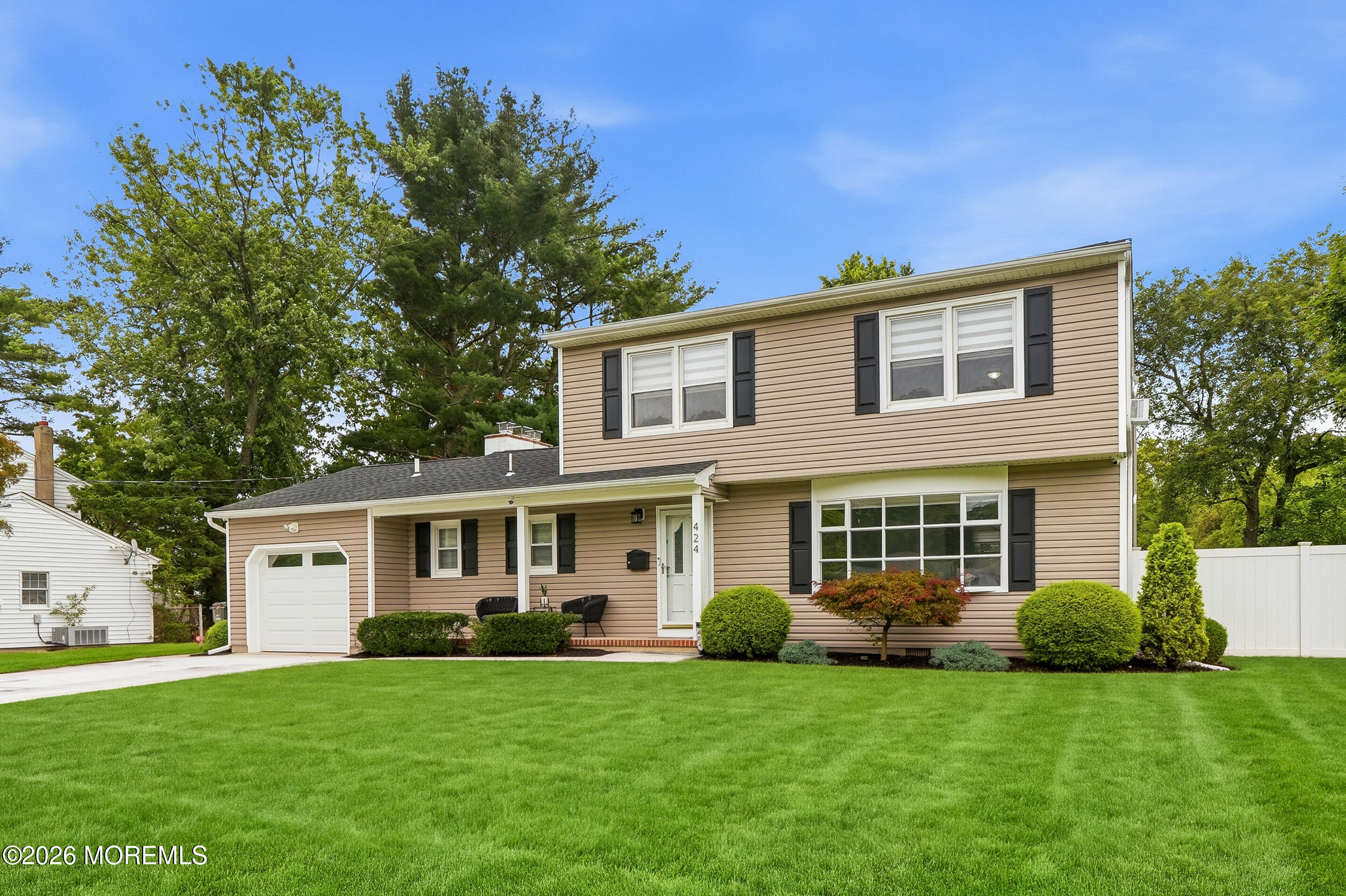 424 W Lake Avenue Oakhurst NJ 07755