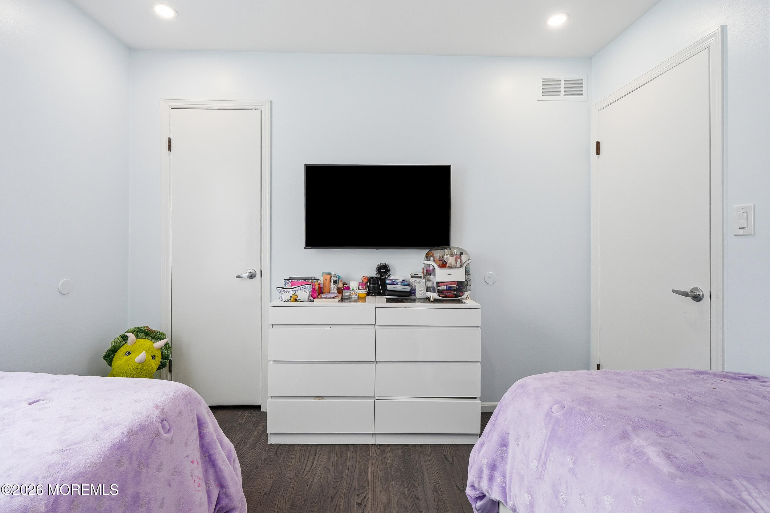 424 W Lake Avenue Oakhurst NJ 07755