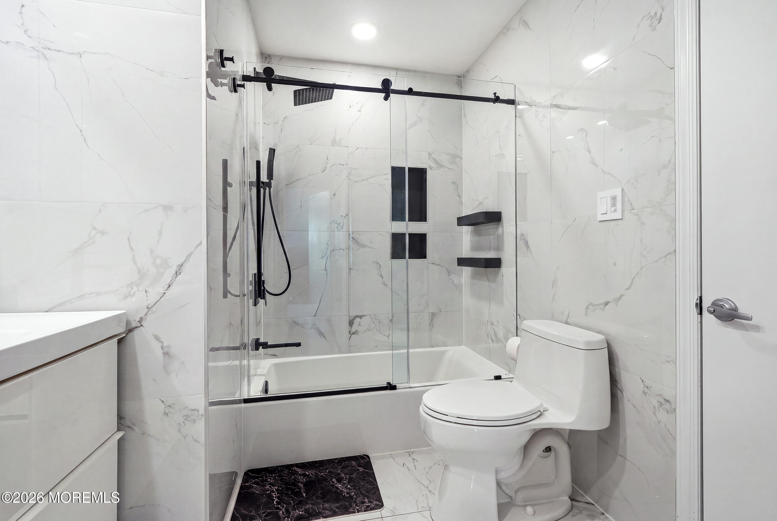 424 W Lake Avenue Oakhurst NJ 07755