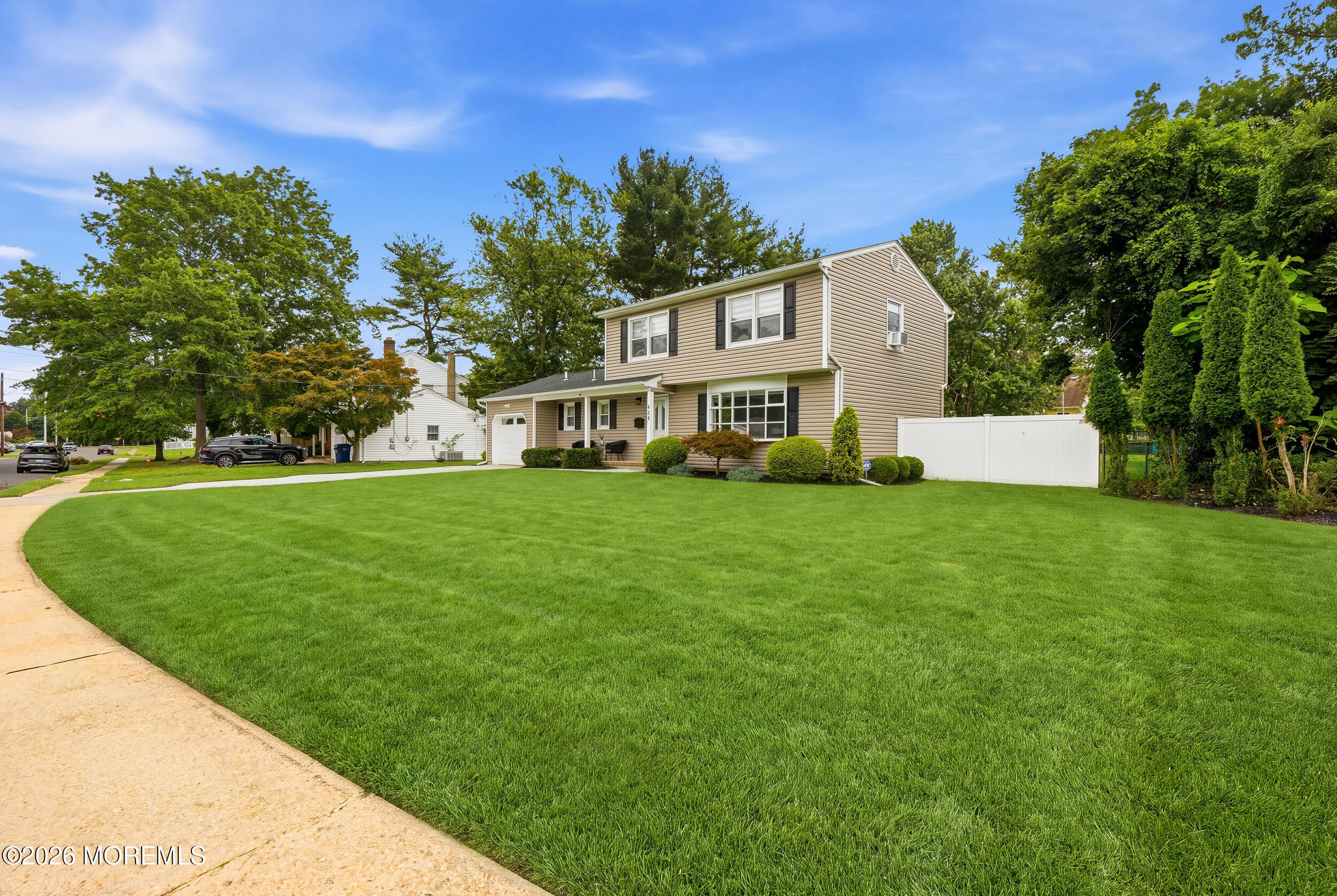 424 W Lake Avenue Oakhurst NJ 07755