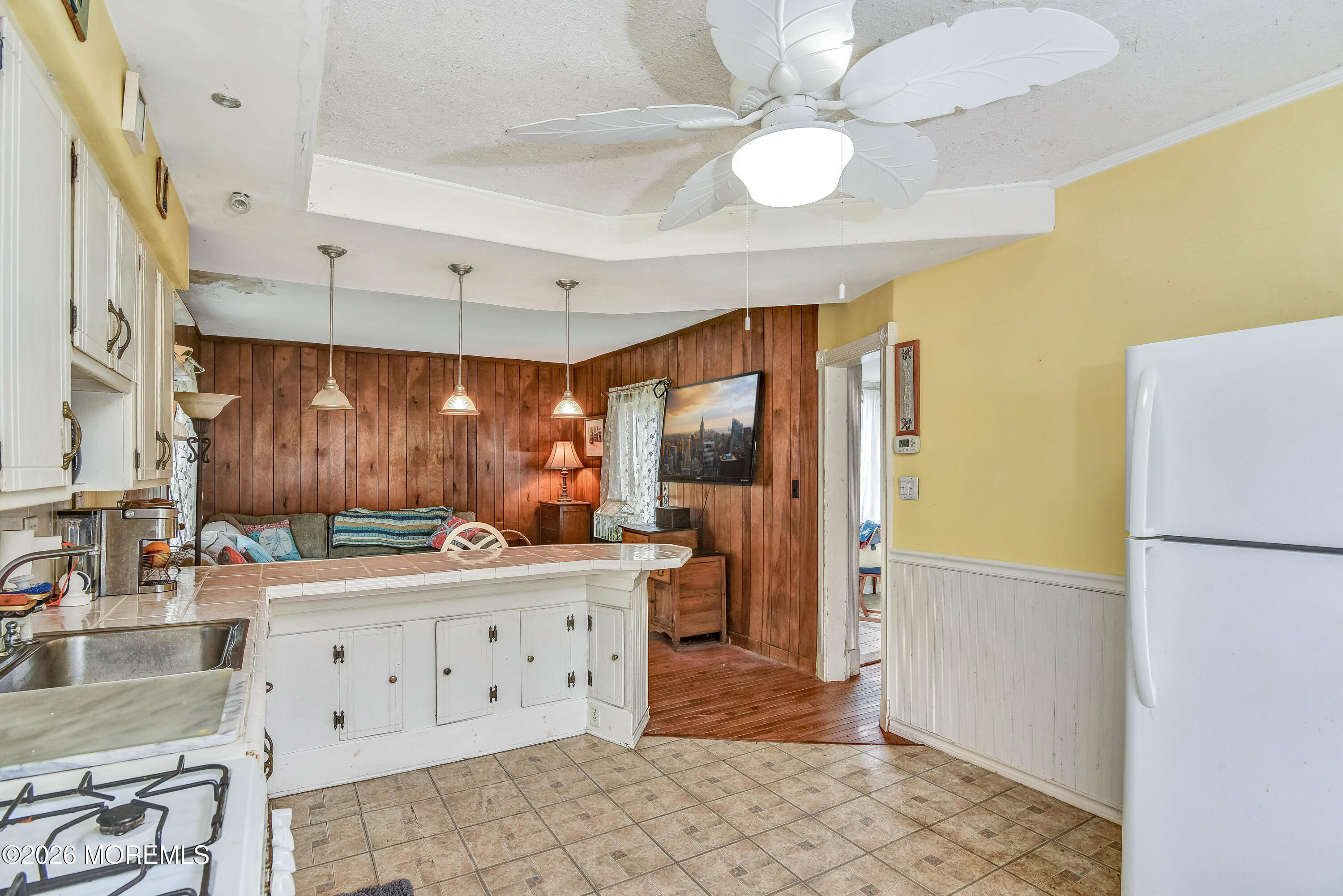 43 Center Avenue Leonardo NJ 07737