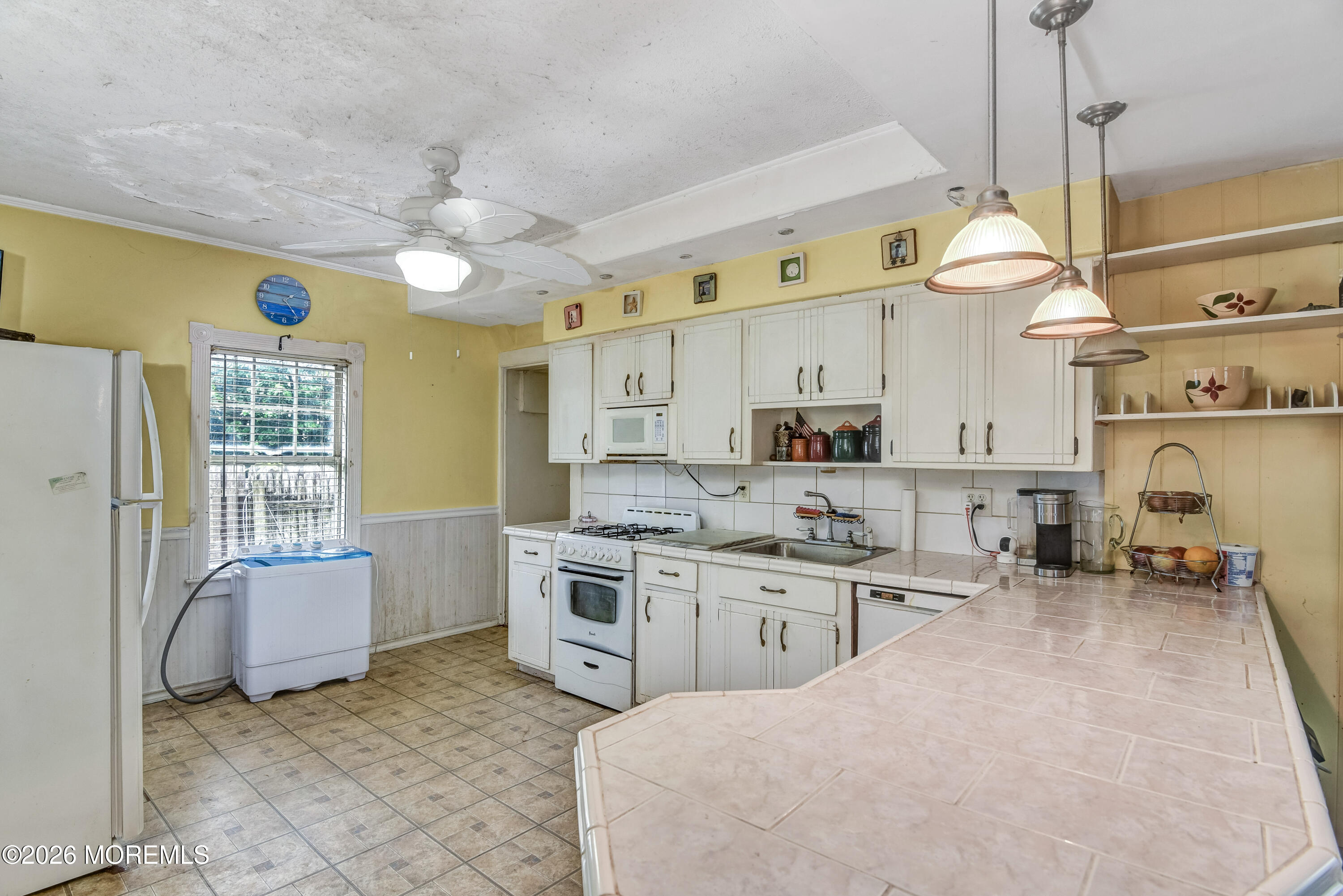 43 Center Avenue Leonardo NJ 07737