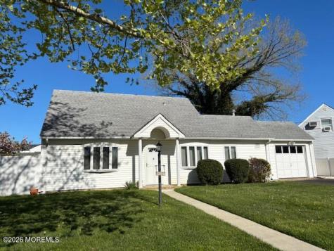 927 Woodgate Avenue Long Branch NJ 07740