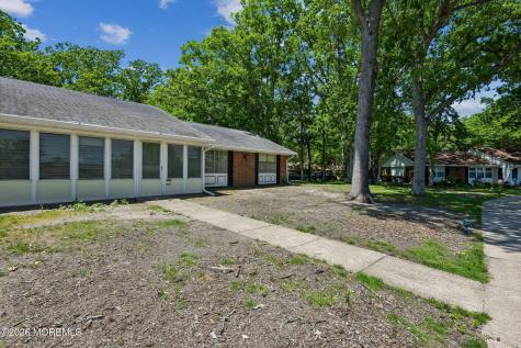133D Farrington Court Lakewood NJ 08701
