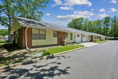 133D Farrington Court Lakewood NJ 08701