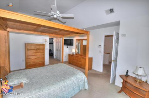 19 Centerboard Drive Bayville NJ 08721