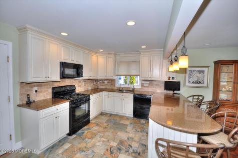 19 Centerboard Drive Bayville NJ 08721