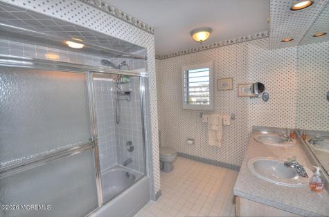 19 Centerboard Drive Bayville NJ 08721