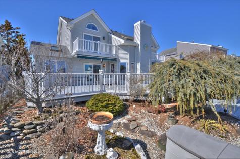 19 Centerboard Drive Bayville NJ 08721