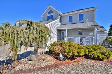 19 Centerboard Drive Bayville NJ 08721