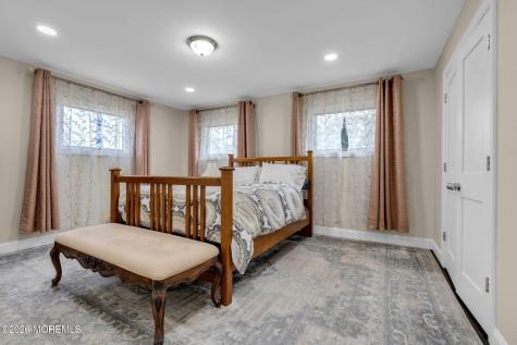 14 Riveredge Road Tinton Falls NJ 07724