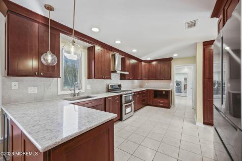 27 Meadow Lane Marlboro NJ 07746