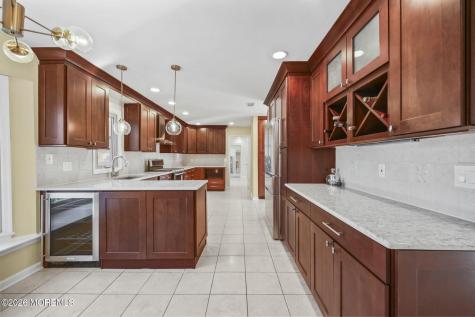 27 Meadow Lane Marlboro NJ 07746