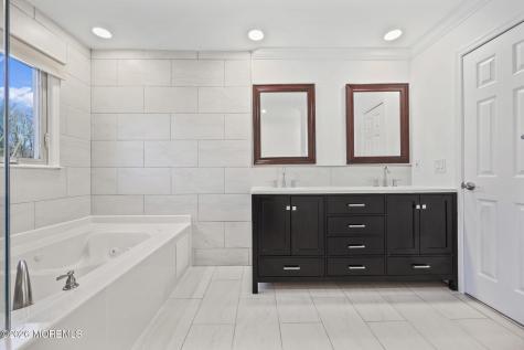 27 Meadow Lane Marlboro NJ 07746