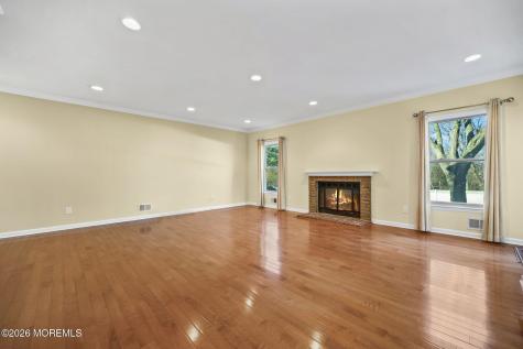 27 Meadow Lane Marlboro NJ 07746