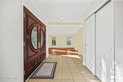 27 Meadow Lane Marlboro NJ 07746