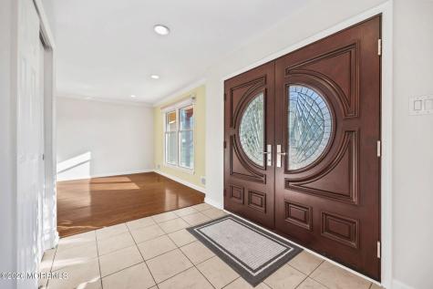 27 Meadow Lane Marlboro NJ 07746