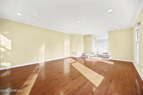 27 Meadow Lane Marlboro NJ 07746