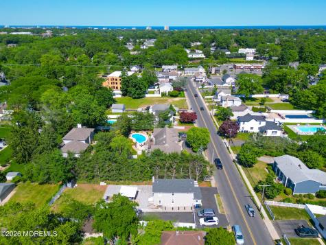 377 W Park Avenue Oakhurst NJ 07755