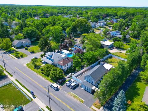 377 W Park Avenue Oakhurst NJ 07755