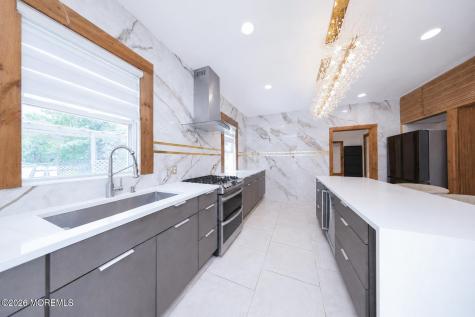 377 W Park Avenue Oakhurst NJ 07755