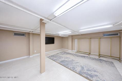 377 W Park Avenue Oakhurst NJ 07755