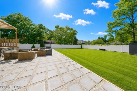 377 W Park Avenue Oakhurst NJ 07755