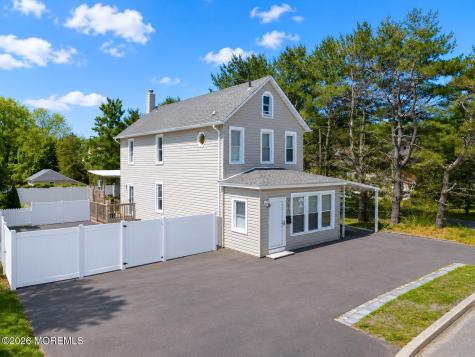 377 W Park Avenue Oakhurst NJ 07755