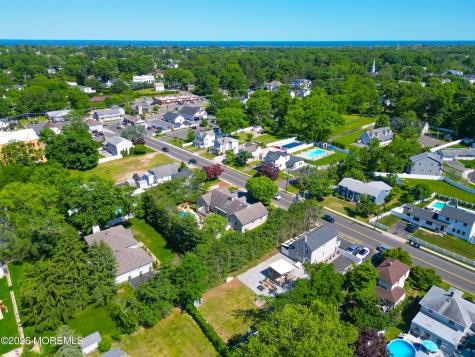 377 W Park Avenue Oakhurst NJ 07755