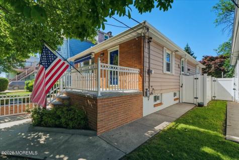 25-27 W 6th Street Bayonne NJ 07002