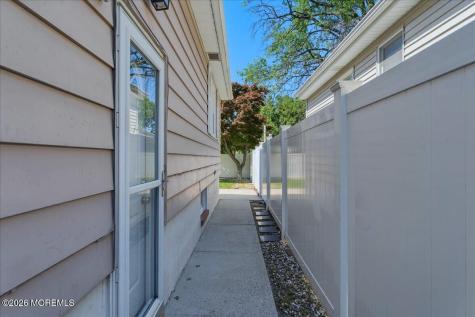 25-27 W 6th Street Bayonne NJ 07002