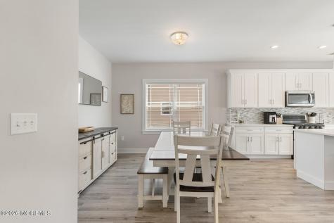 406 Nixon Avenue Bayville NJ 08721