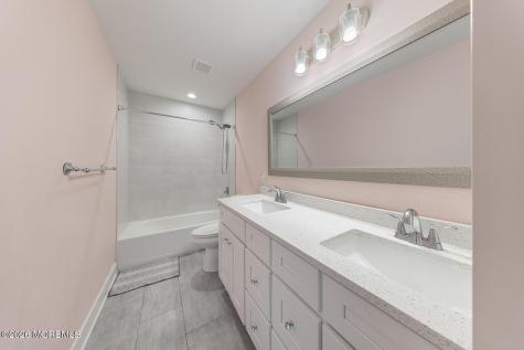 406 Nixon Avenue Bayville NJ 08721