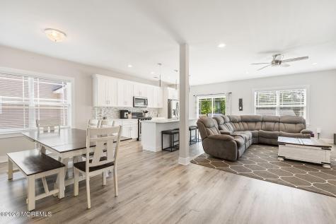 406 Nixon Avenue Bayville NJ 08721