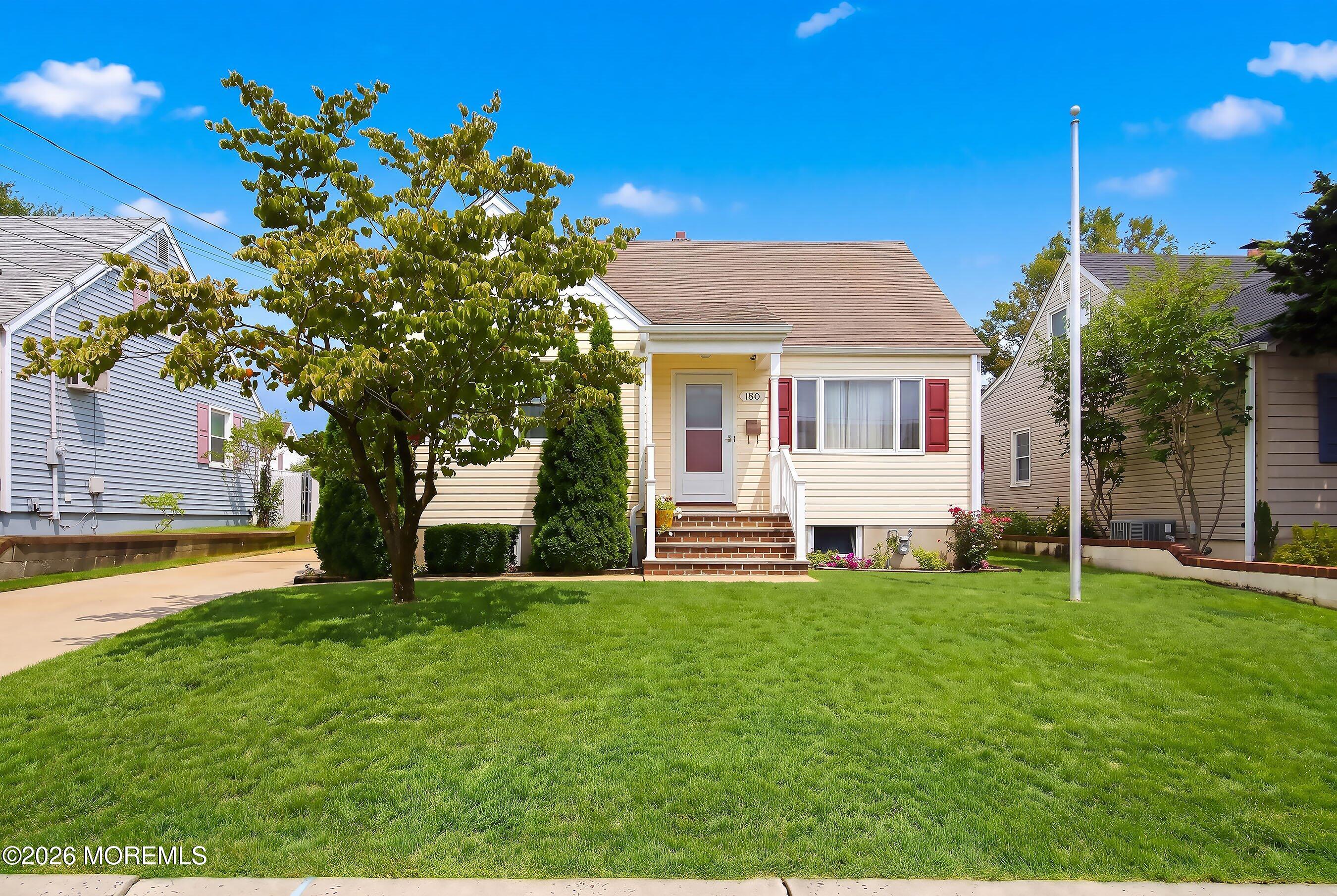 180 Gabriel Terrace Sayreville NJ 08879