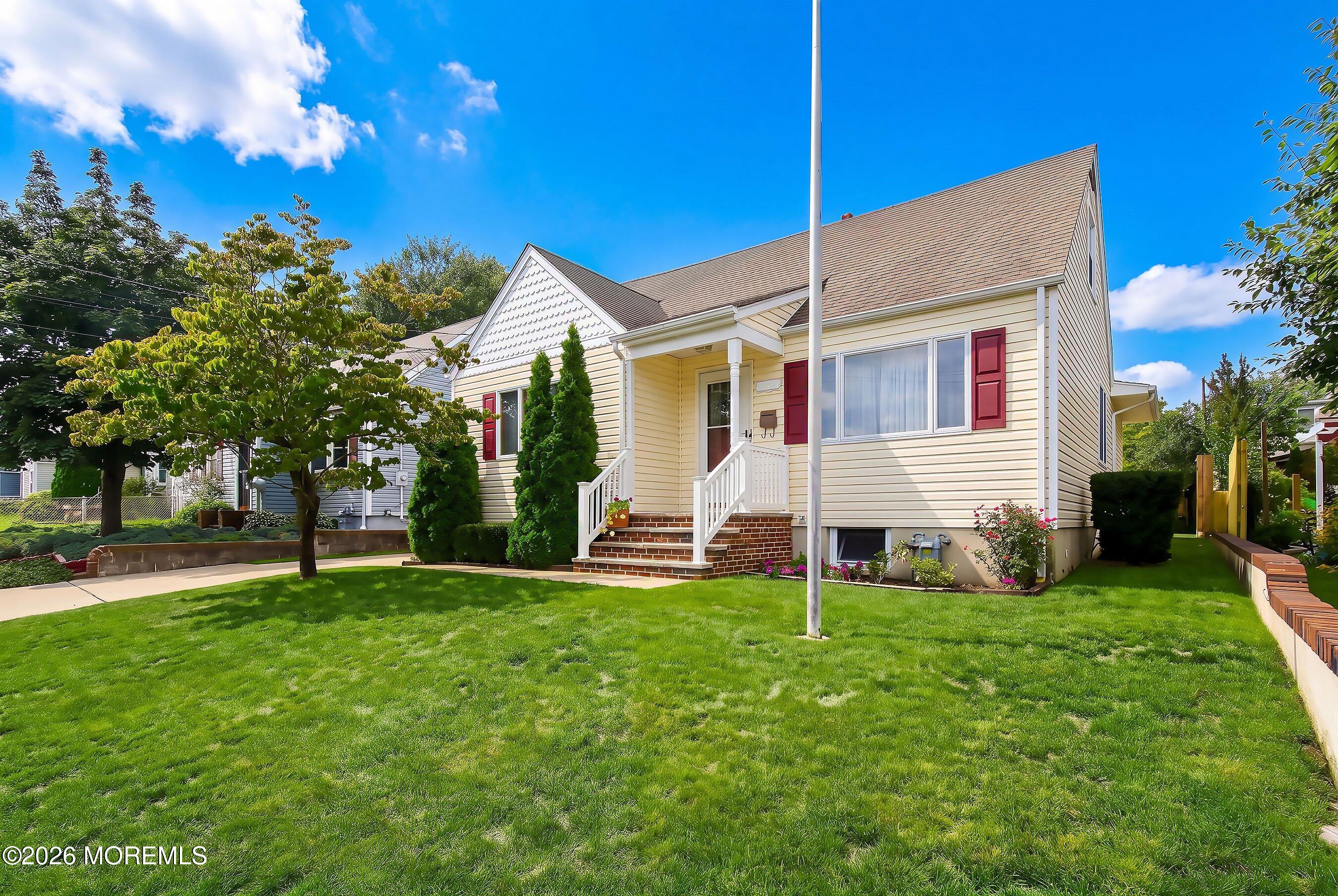180 Gabriel Terrace Sayreville NJ 08879