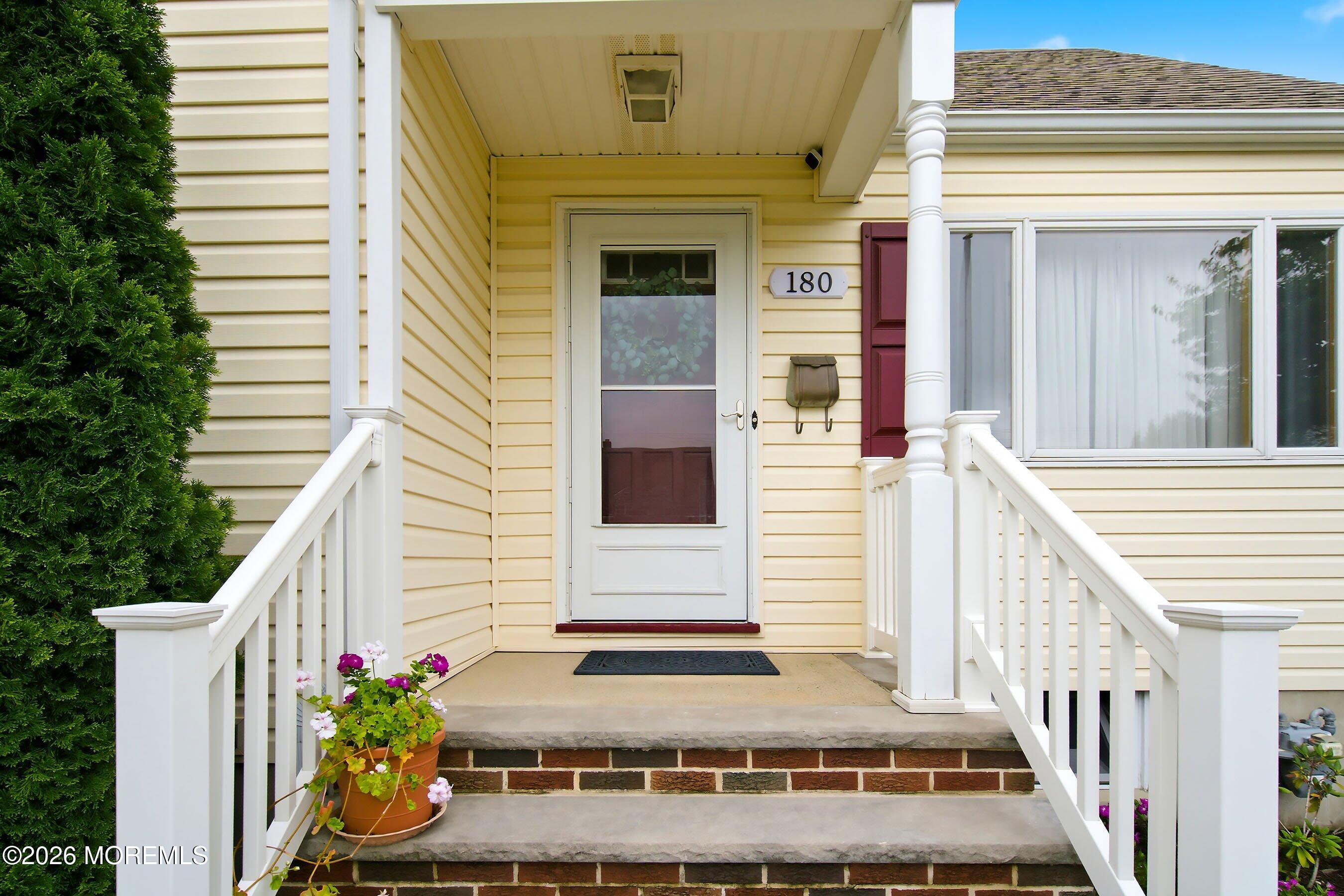 180 Gabriel Terrace Sayreville NJ 08879