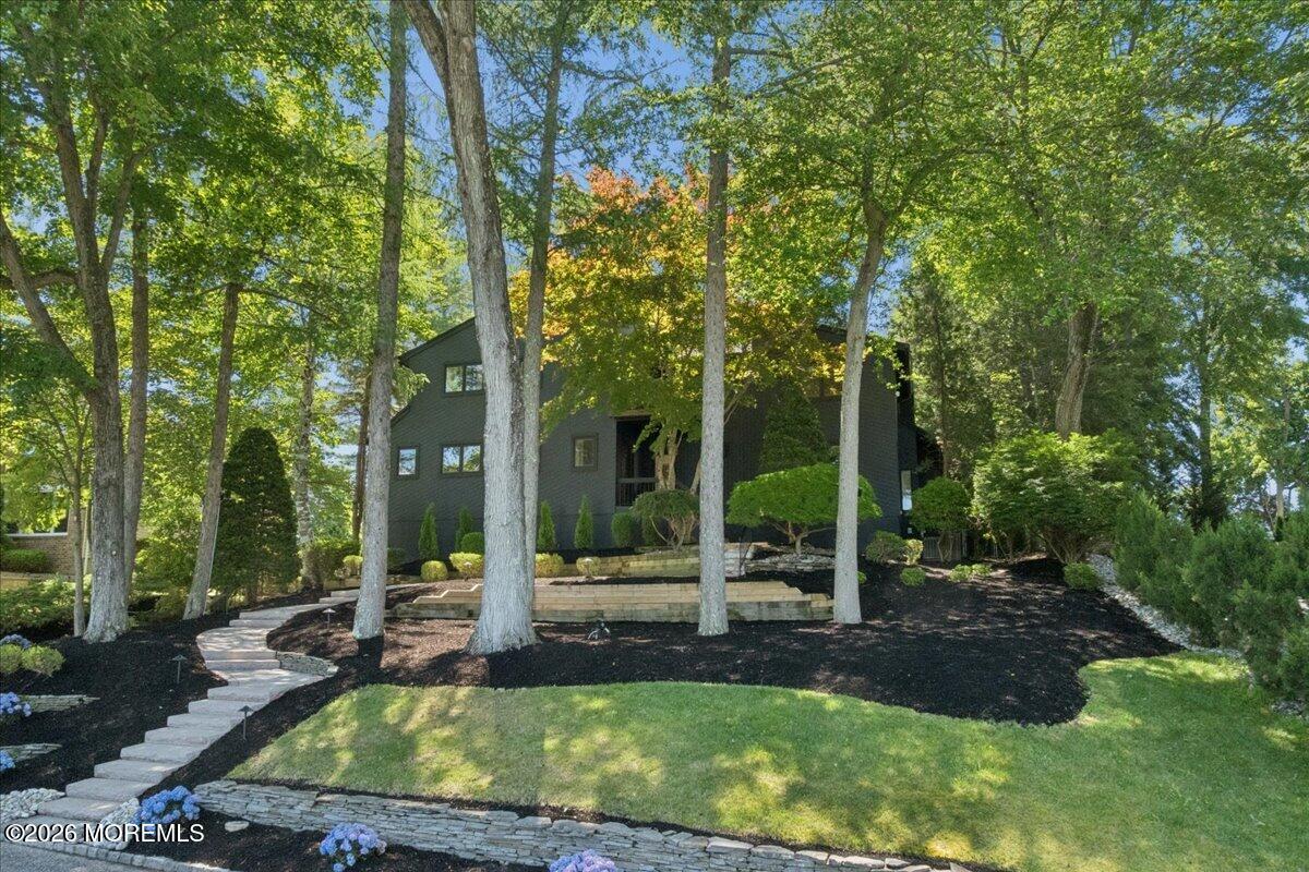Morganville NJ, 5 Eli Circle