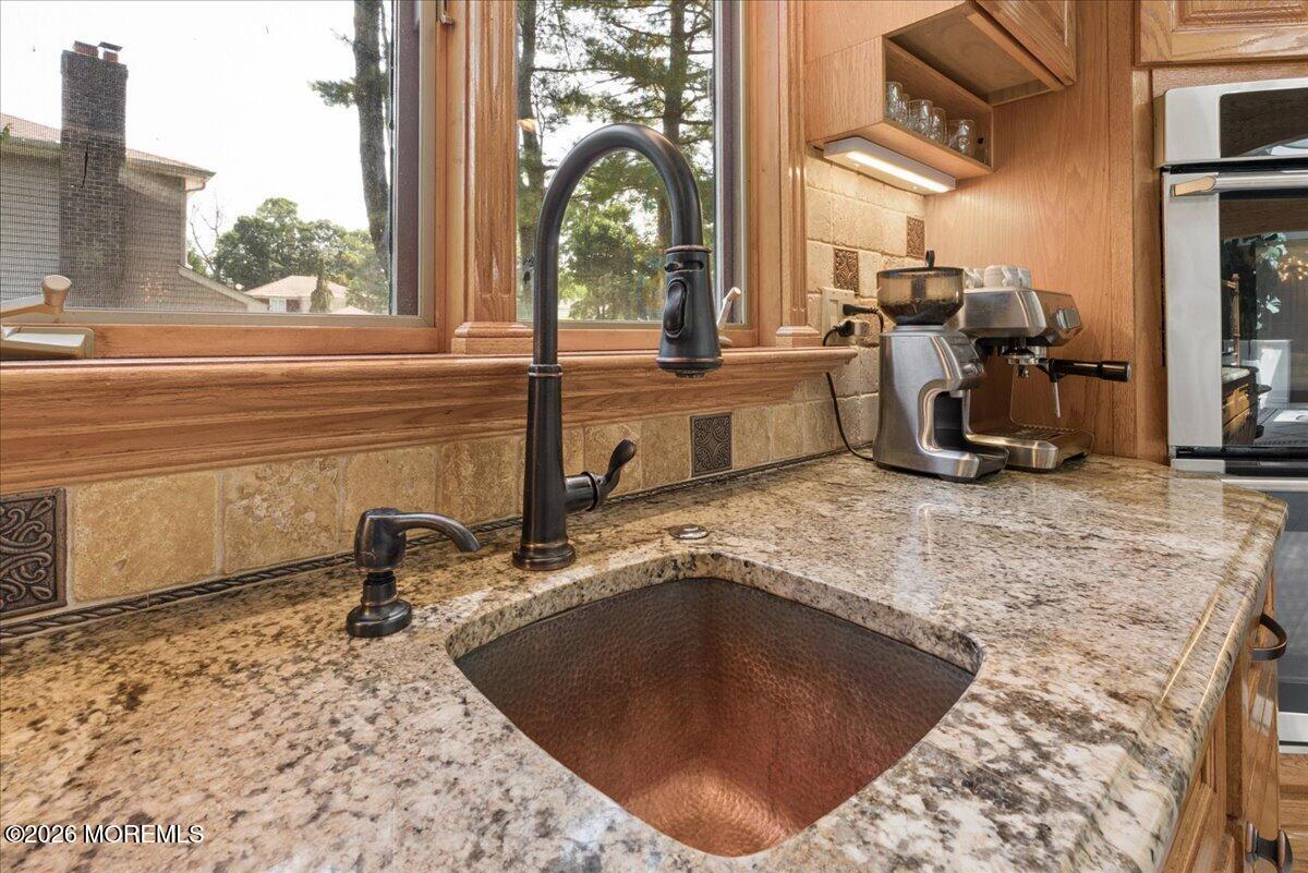 5 Eli Circle Morganville NJ 07751