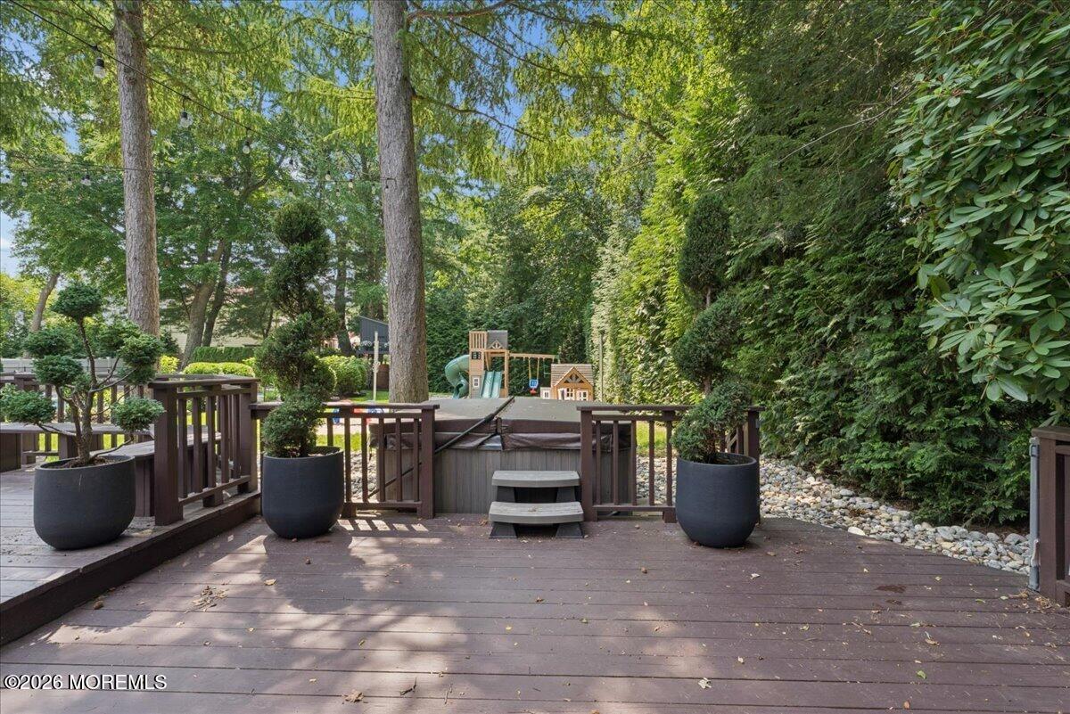 5 Eli Circle Morganville NJ 07751