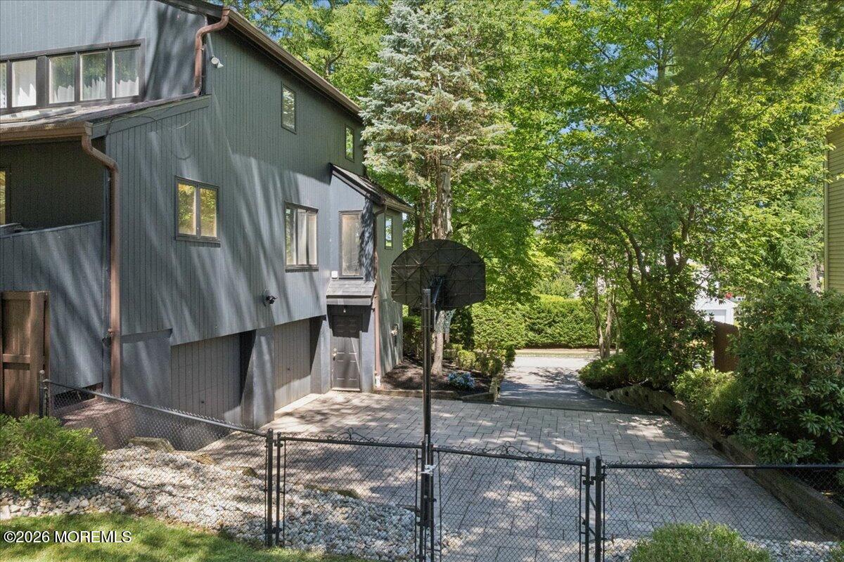 5 Eli Circle Morganville NJ 07751