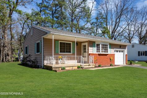 13 Michigan Avenue Whiting NJ 08759